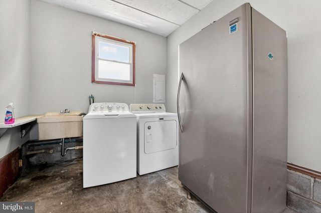 211 LONG POINT RD, Stevensville, MD 21666