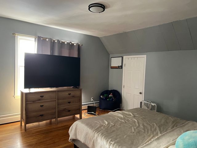 7 Beacon St 3, Attleboro, MA 02703