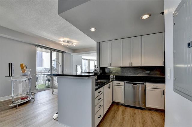 285 Centennial Olympic Park Drive NW 1905, Atlanta, GA 30313