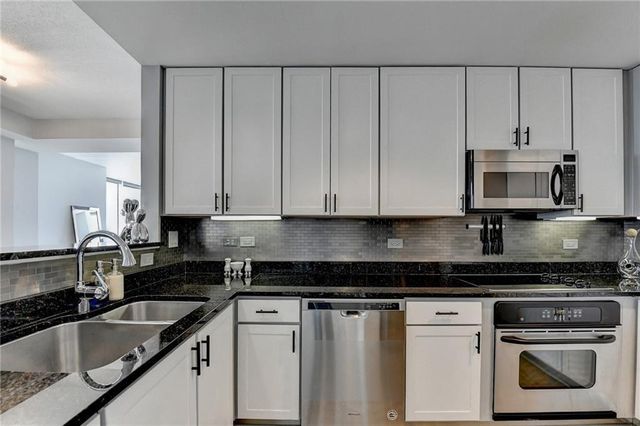 285 Centennial Olympic Park Drive NW 1905, Atlanta, GA 30313