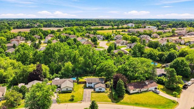 4819 Flambeau DRIVE, Mount Pleasant, WI 53406