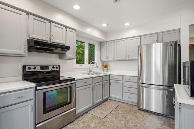 4819 Flambeau DRIVE, Mount Pleasant, WI 53406