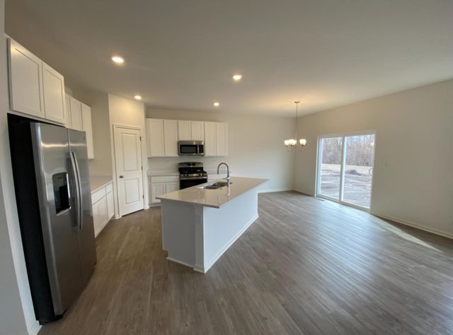 32004 Savannah Drive, Lakemoor, IL 60051