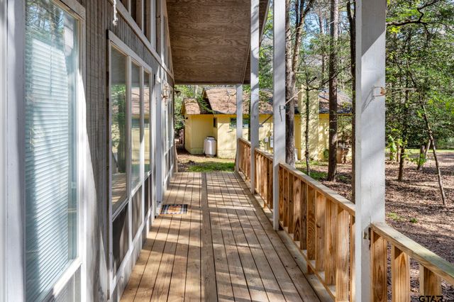 159 Cherrywood Lane, Holly Lake Ranch, TX 75765