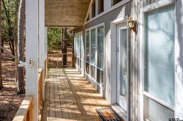 159 Cherrywood Lane, Holly Lake Ranch, TX 75765