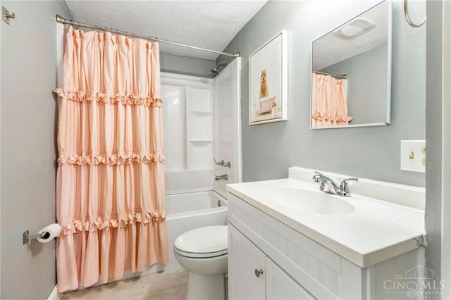 7426 Martz Paulin Road, Franklin Twp, OH 45005