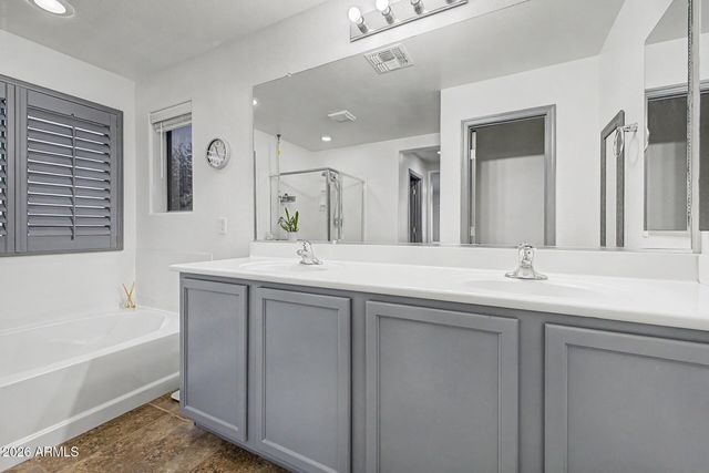 40748 W CHAMBERS Drive, Maricopa, AZ 85138