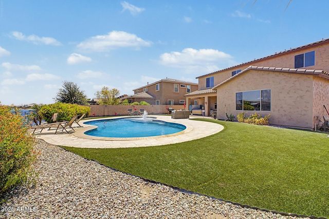 40748 W CHAMBERS Drive, Maricopa, AZ 85138