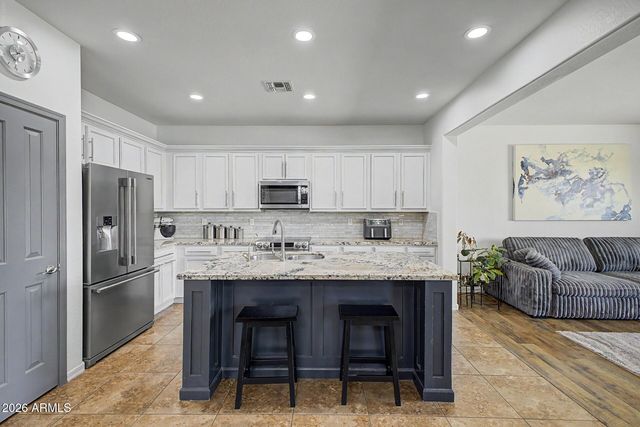40748 W CHAMBERS Drive, Maricopa, AZ 85138