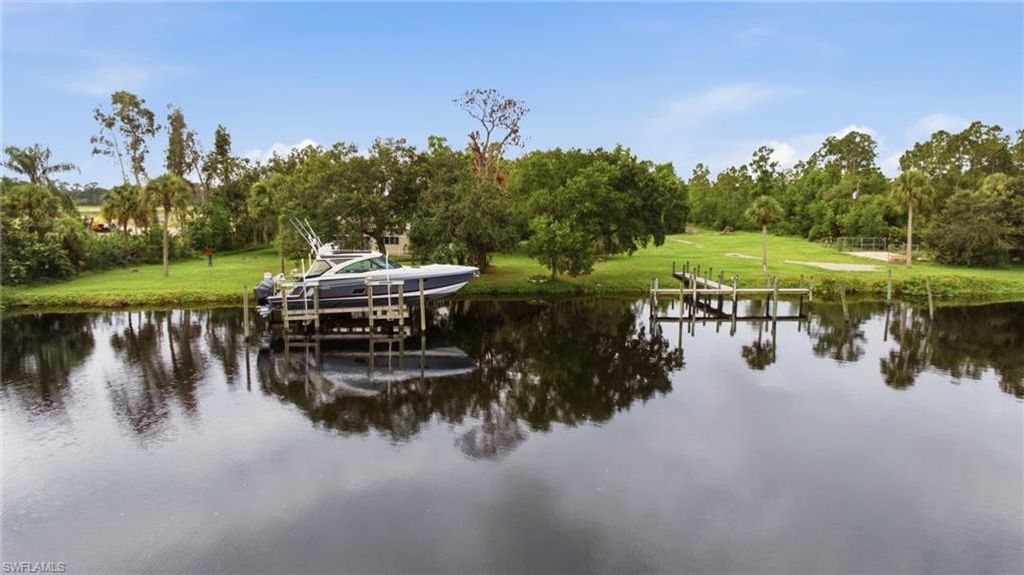 13668 Marquette BLVD, FORT MYERS, FL 33905 — photo 4