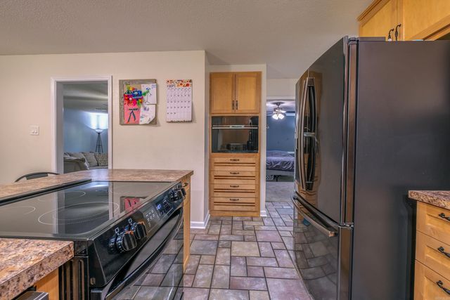 12 Carwin, Benton, AR 72015