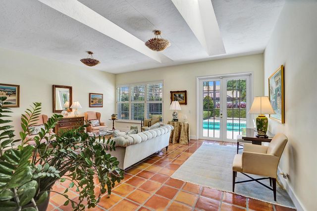 2760 Tecumseh Drive, West Palm Beach, FL 33409