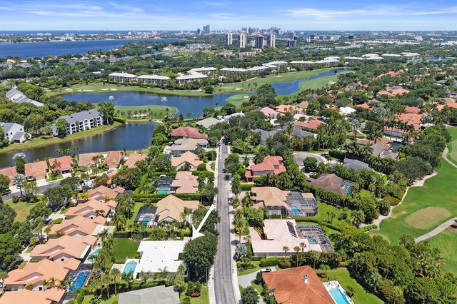 2760 Tecumseh Drive, West Palm Beach, FL 33409