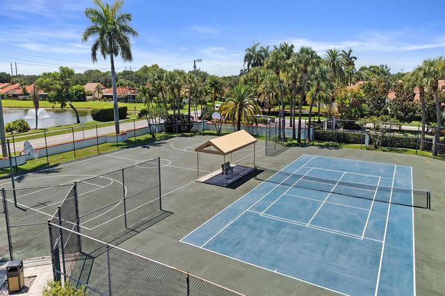 2760 Tecumseh Drive, West Palm Beach, FL 33409