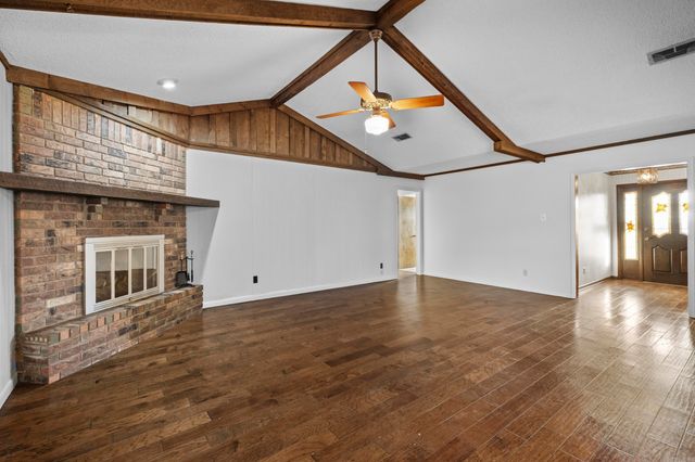 13 Pennwood Drive, Sherwood, AR 72120