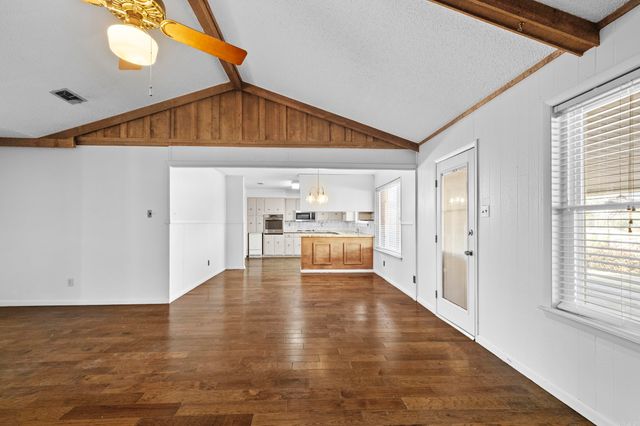 13 Pennwood Drive, Sherwood, AR 72120