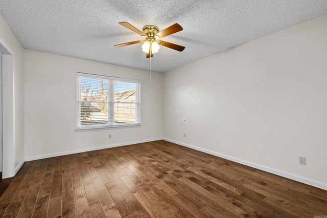 13 Pennwood Drive, Sherwood, AR 72120