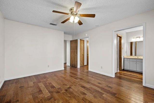 13 Pennwood Drive, Sherwood, AR 72120