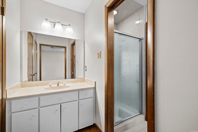 13 Pennwood Drive, Sherwood, AR 72120