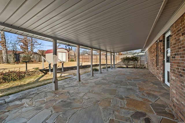 13 Pennwood Drive, Sherwood, AR 72120