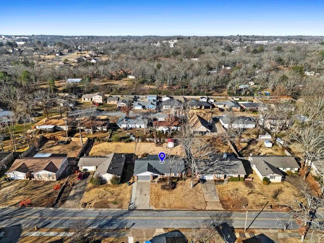 13 Pennwood Drive, Sherwood, AR 72120