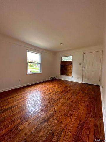 19242 Moross Road, Detroit, MI 48224