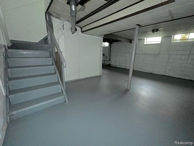 19242 Moross Road, Detroit, MI 48224