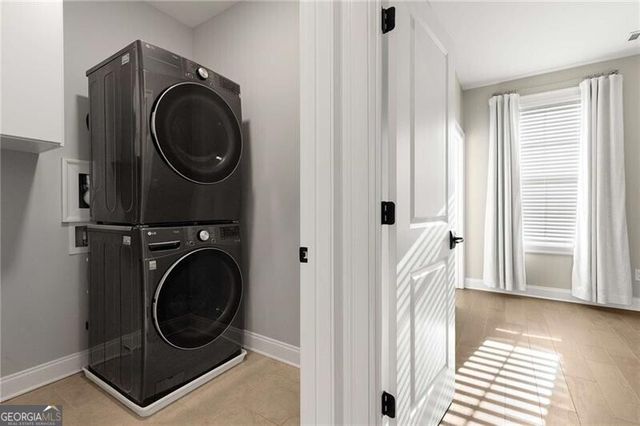 468 Burton Drive, Alpharetta, GA 30009