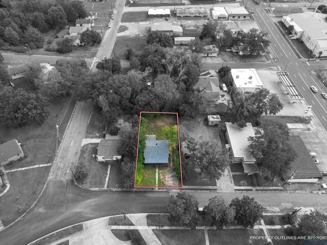 316 N Cotton, Gladewater, TX 75647