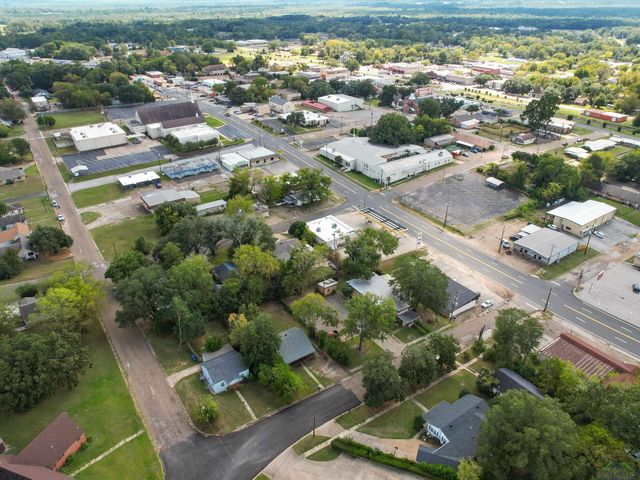 316 N Cotton, Gladewater, TX 75647