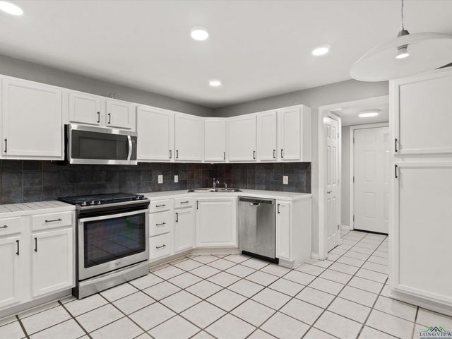 316 N Cotton, Gladewater, TX 75647