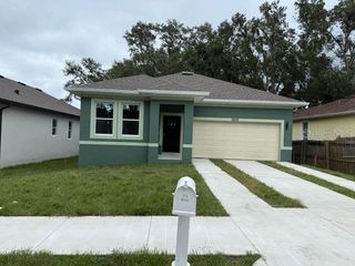 8605 N 48TH STREET, Tampa, FL 33617