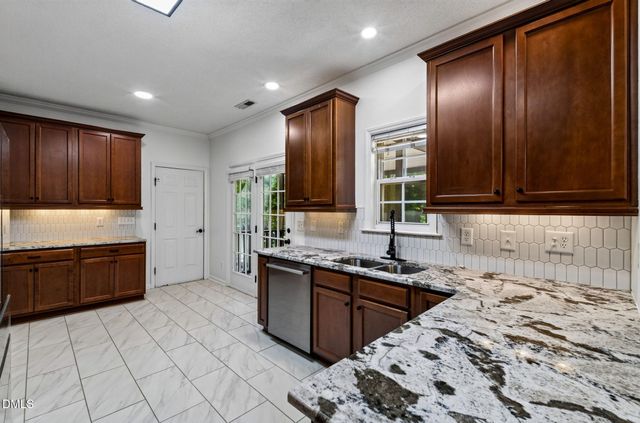 720 Raymond Drive, Clayton, NC 27527