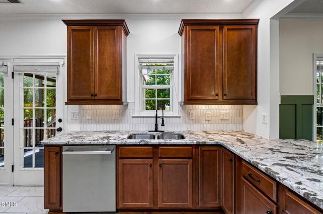 720 Raymond Drive, Clayton, NC 27527