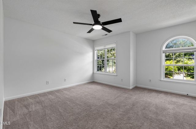 720 Raymond Drive, Clayton, NC 27527