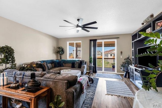 3401 Bella Luna Dr, Pueblo, CO 81001