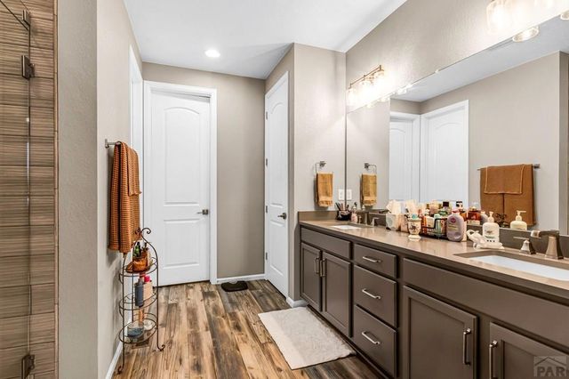 3401 Bella Luna Dr, Pueblo, CO 81001