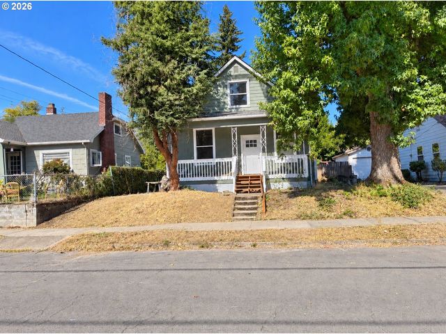 2055 N WYGANT St, Portland, OR 97217