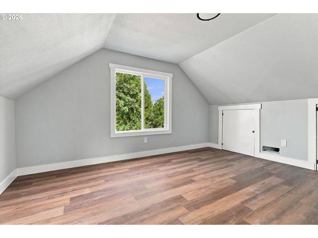 2055 N WYGANT St, Portland, OR 97217
