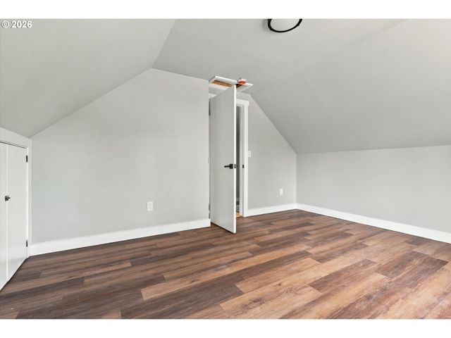 2055 N WYGANT St, Portland, OR 97217