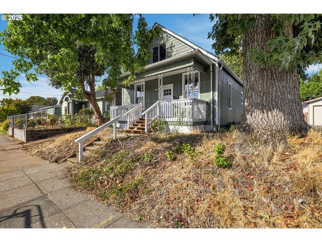 2055 N WYGANT St, Portland, OR 97217