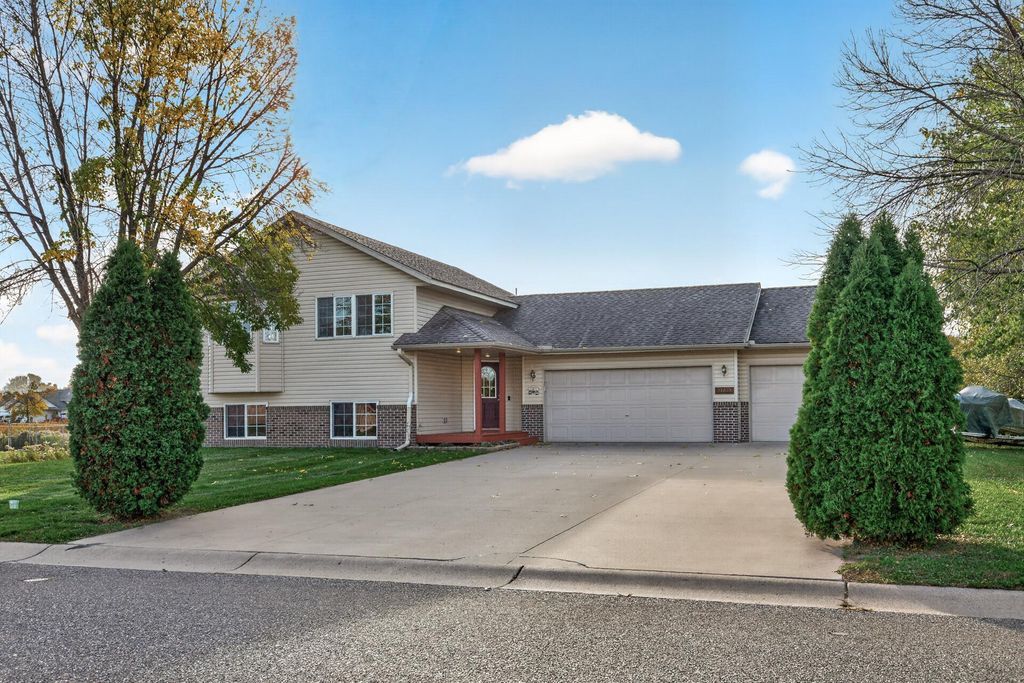 37838 Hawthorne Avenue, North Branch, MN 55056 — exterior