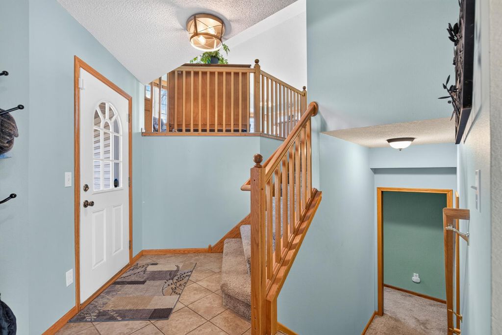 37838 Hawthorne Avenue, North Branch, MN 55056 — photo 5