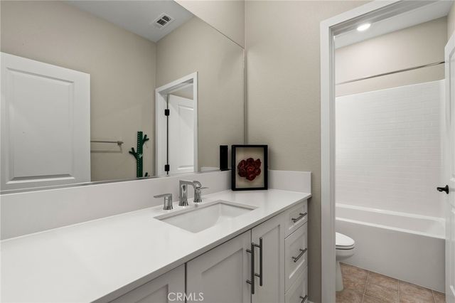 15431 Van Lodensteyn, San Diego, CA 92127