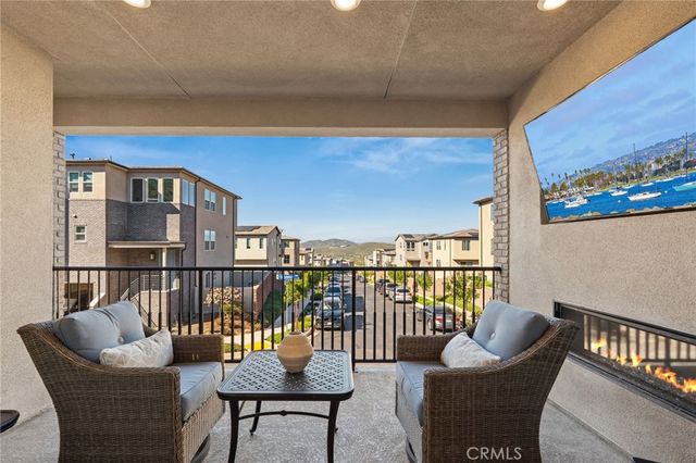15431 Van Lodensteyn, San Diego, CA 92127