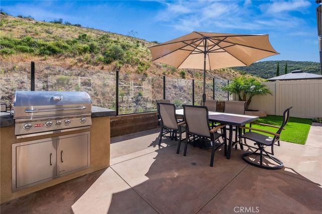 15431 Van Lodensteyn, San Diego, CA 92127