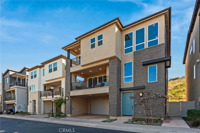 15431 Van Lodensteyn, San Diego, CA 92127