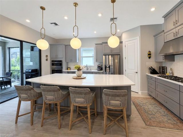 8174 Lucello TER S, Naples, FL 34114