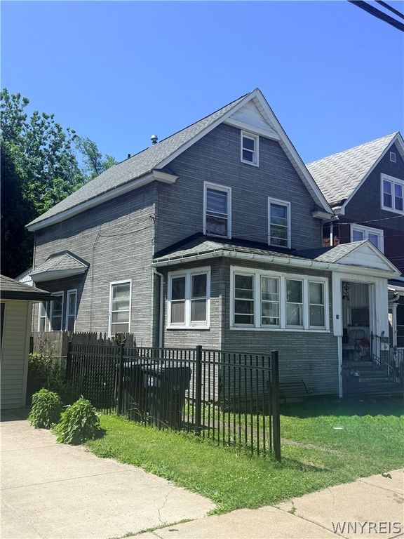 15 Crescent Place, Lackawanna, NY 14218