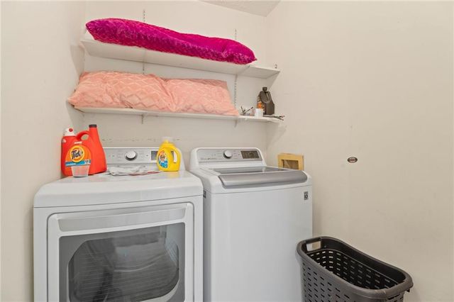 661 Sunfield Drive NW, Lilburn, GA 30047
